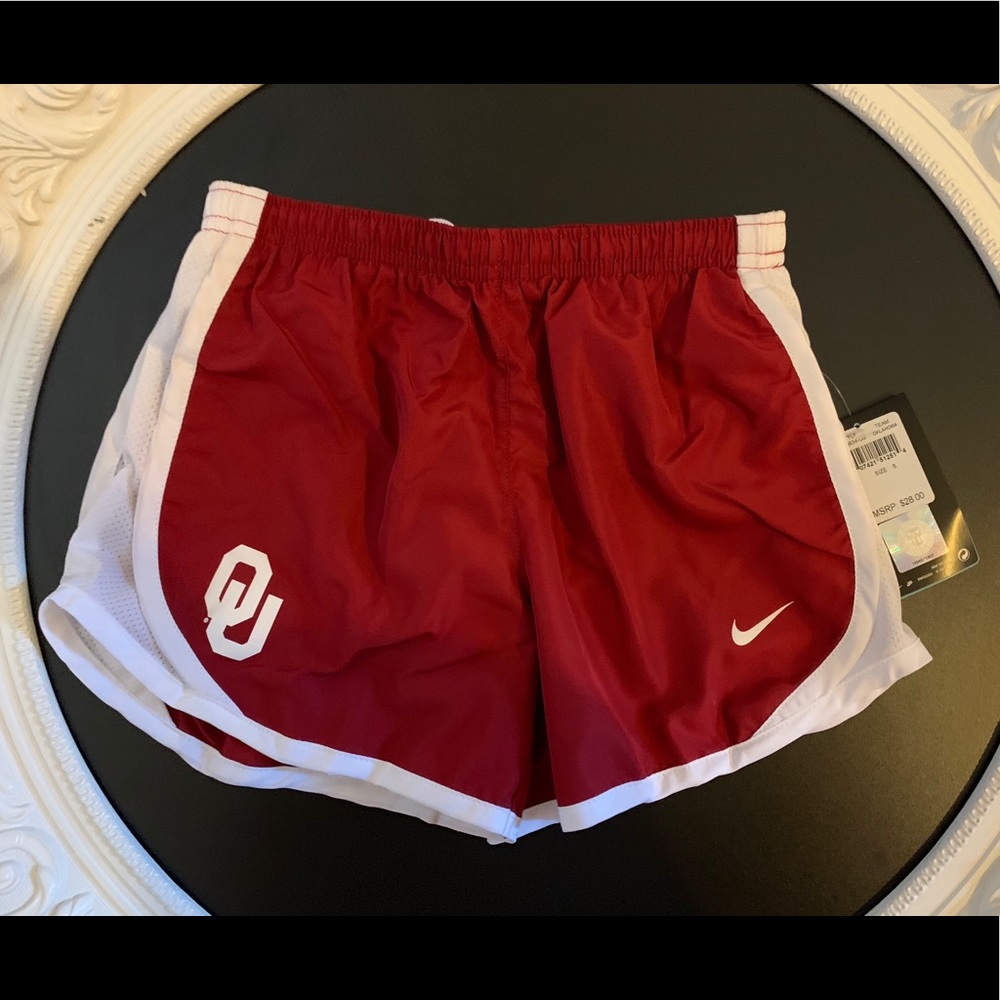 Girls OU Nike shorts